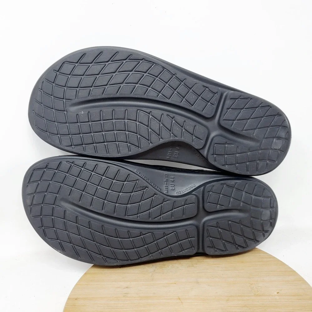 Oofos Sandals Mens 11 Ooahh Black Slide Recovery Sport Pool Beach Slip On Shoes